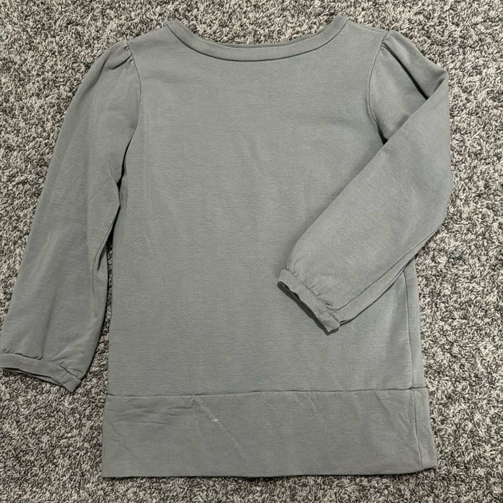 Shade gray 3/4 puff sleeve sweater. Size XS.